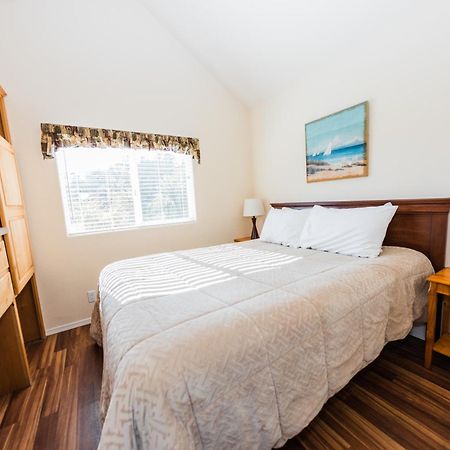 Hart'S Camp Airstream Hotel & Rv Park Pacific City Room photo