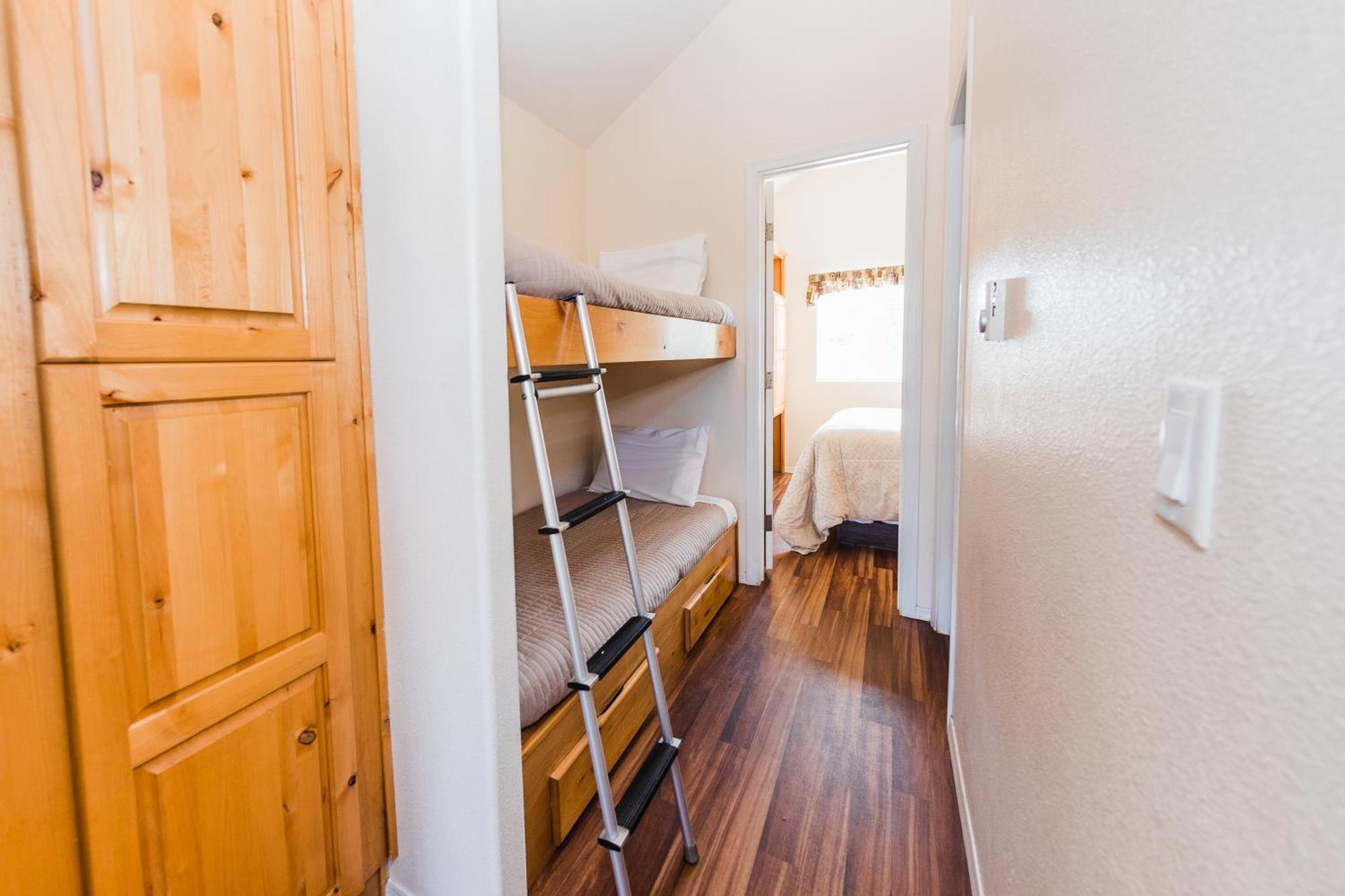 Hart'S Camp Airstream Hotel & Rv Park Pacific City Room photo
