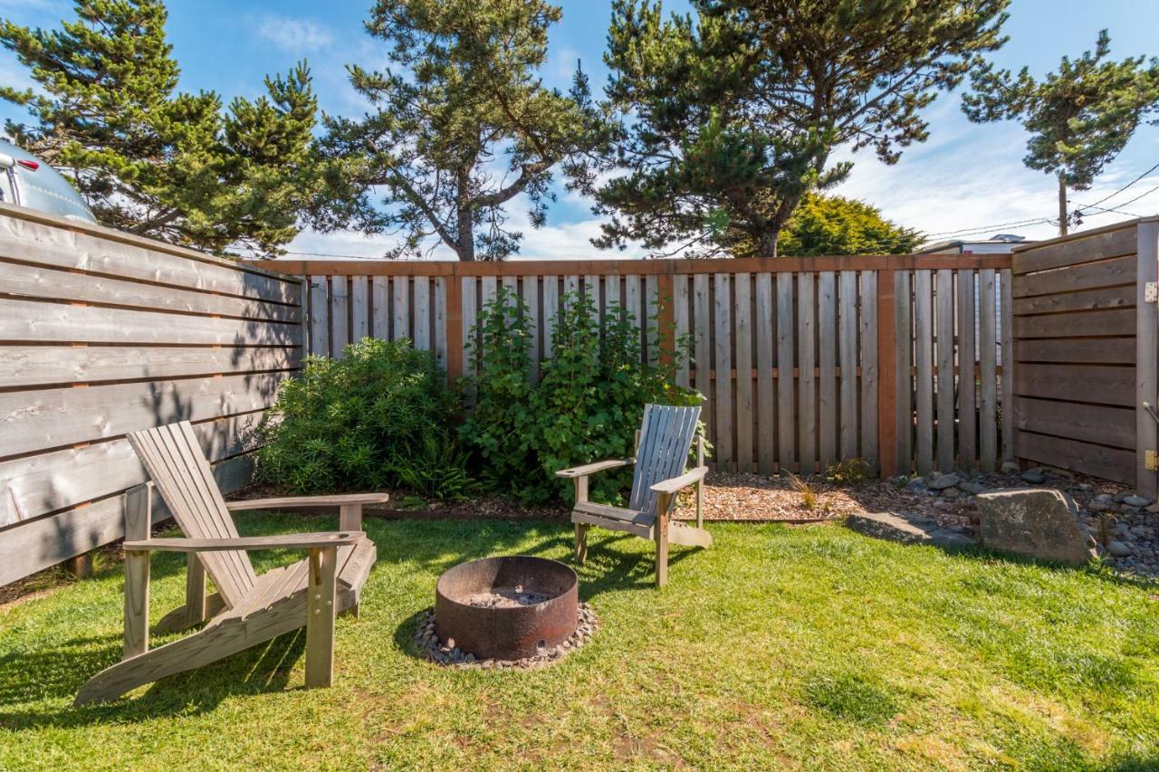 Hart'S Camp Airstream Hotel & Rv Park Pacific City Exterior photo
