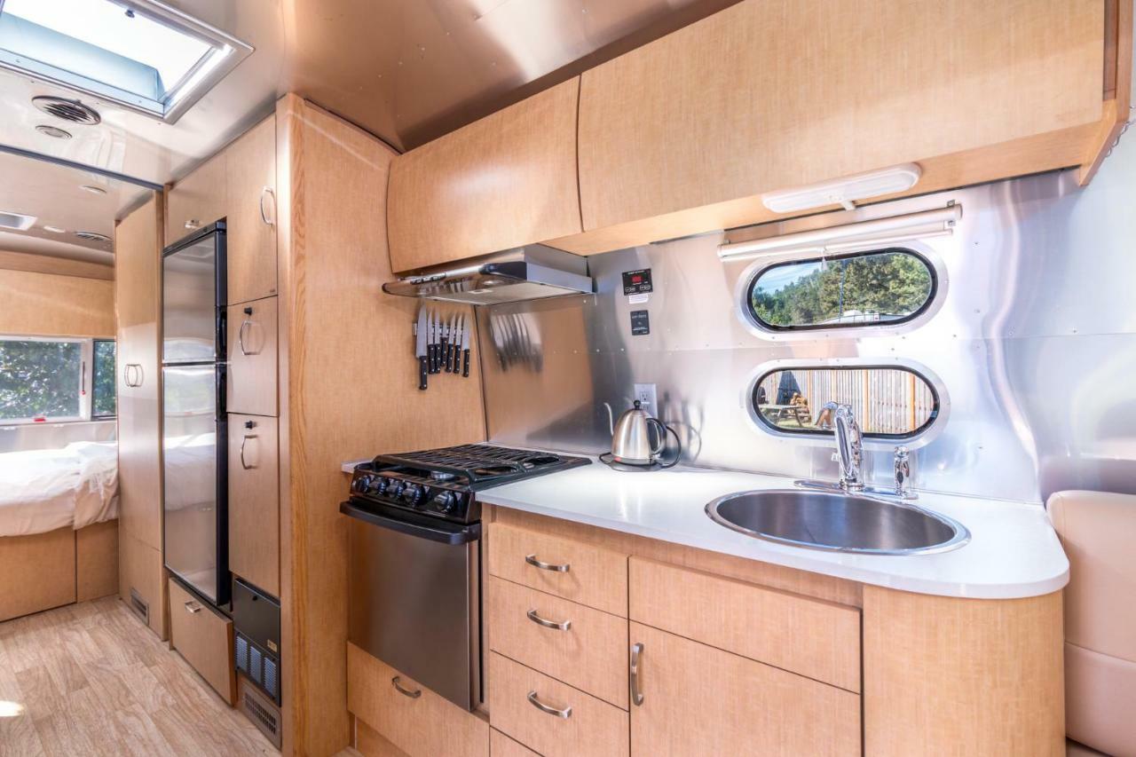 Hart'S Camp Airstream Hotel & Rv Park Pacific City Exterior photo